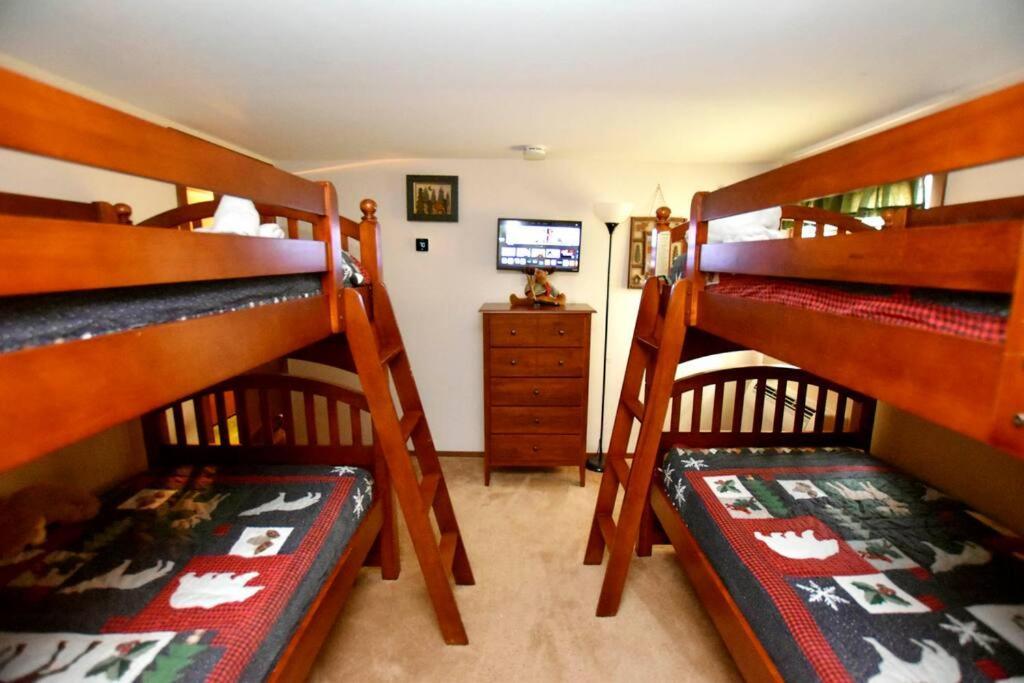3-Bedroom Vacation Home Steps To Camelback Ski Area Ski-In Ski-Out Crescent Lake Exterior foto